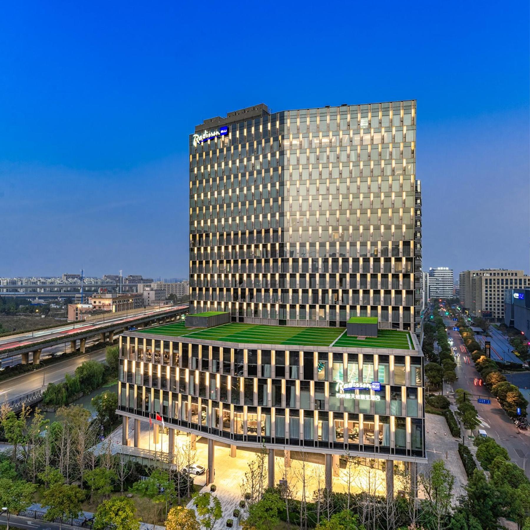 Radisson Blu Hangzhou Xintiandi Hotel Exterior photo